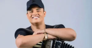 Tarcísio do acordeon frustra fãs em shows recentes na bahia